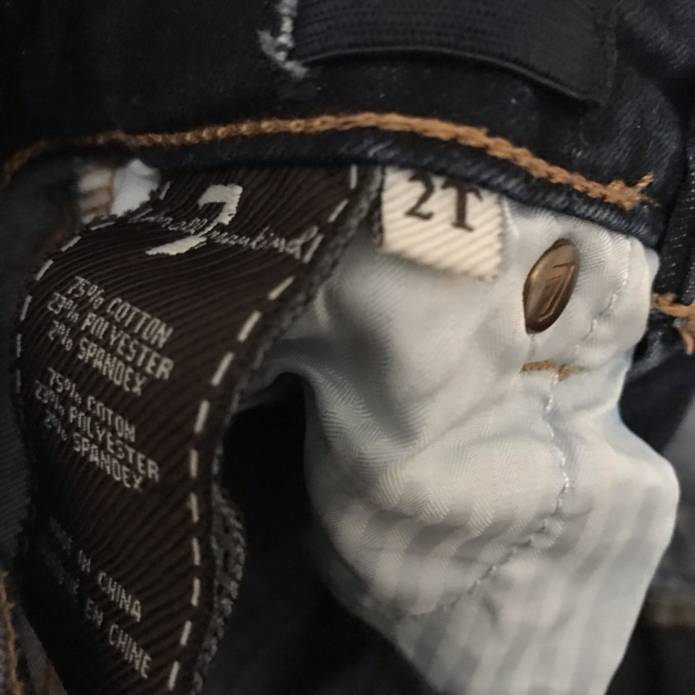 7 For All Mankind - Picture 5 of 5